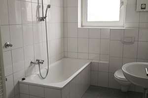 3-Zimmer-Wohnung | 60m² | Wannenbad mit Fenster – Grenzstraße 70, 45881 Schalke, Gelsenkirchen – Vorschaubild 3