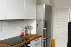 Schöne 3-Zimmer-Altbauwohnung mit Loggia, Balkon und Blick über Stuttgart West – Stuttgart – Vorschaubild 2