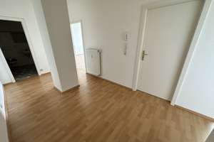 Toller Wohnkomfort im Hinterhaus, ab Oktober: 2 Zimmer im 1. OG mit Balkon, Gäste-WC & Carport! – Jakobstraße 13, 2826 Innenstadt, Görlitz – Vorschaubild 8
