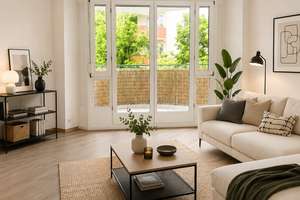 Urbanes Wohnen mit zwei Balkonen