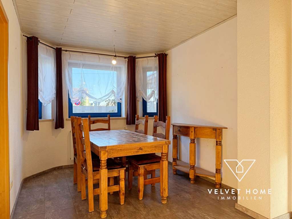 Immobilie in Kissing - Gepflegtes Reiheneckhaus mit kleinem Garten & Garage in gut angebundener Lage in Kissing - Bild 2