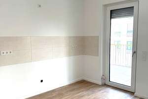  Moderne, helle 4-Raumwohnung mit 2 Balkonen und direkt an der Elbe! – Leipziger Straße 21c, 1097 Leipziger Vorstadt, Dresden – Vorschaubild 10