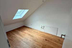 Viel Platz für Ihre Pläne: 4-Zimmer-Wohnung in Leverkusen-Wiesdorf – Hauptstraße 98, 51373 Wiesdorf, Leverkusen – Vorschaubild 4