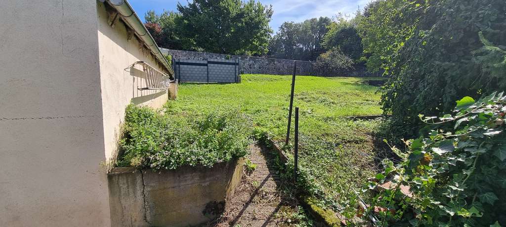 Immobilie in Endingen - Renovierungsbedürftiges Zweifamilienhaus in Endingen am Kaiserstuhl - Bild 3