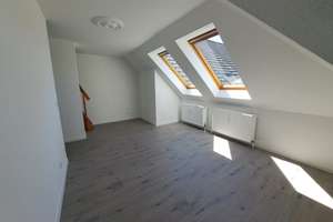 Sanierte 2,5-Zimmer-Wohnung in Oberhausen – Alsenstraße 15, 40645 Altstadt-Mitte, Oberhausen – Vorschaubild 2