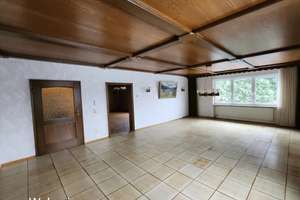Haus in ruhiger Lage zu verkaufen – Die vollständige Adresse der Immobilie erhältst du vom Anbieter., 69436 Schönbrunn – Vorschaubild 2