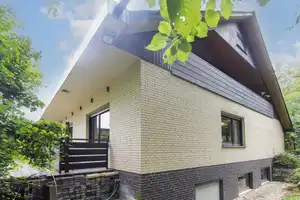 Zeitlos schönes Einfamilienhaus in grüner und exzellenter Lage von Neuenkirchen – Heidekreis – Vorschaubild 1