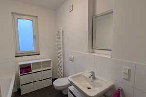 Moderne 4-Zimmer-Ergeschosswohnung mit Terrasse und Garten + hochwertige Küche in Köln Porz-Urbach – Bachstr. 4, 51145 Köln – Vorschaubild 66