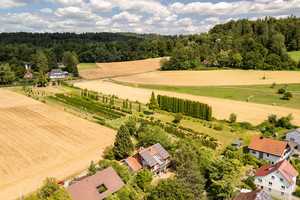 Herausragende Wohnlage von Weingarten
- Extravagantes Familiendomizil mit einzigartigem Grundstück – Ravensburg (Kreis) – Vorschaubild 10