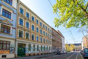 KAPITALANLAGE MIT KONTINUITÄT | Langfristig vermietete 2-Raum-Wohnung mit Entwicklungspotenzial – Die vollständige Adresse der Immobilie erhältst du vom Anbieter., 4277 Connewitz, Leipzig – Vorschaubild 1