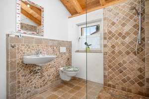 Modernes Einfamilienhaus im Toskana-Stil mit Pool – Die vollständige Adresse der Immobilie erhältst du vom Anbieter., 93173 Wenzenbach – Vorschaubild 13