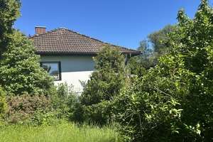 Wohnen im Grünen -charmantes Häuschen mit traumhaftem Zier-und Bauerngarten in Gleußen – 96274 Itzgrund – Vorschaubild 2