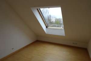 Lichtdurchflutete 4-Zimmer Dachgeschosswohnung über 2 Ebenen (120 qm) in Herzogenrath/Kohlscheid – Die vollständige Adresse der Immobilie erhältst du vom Anbieter., 52134 Herzogenrath – Vorschaubild 10