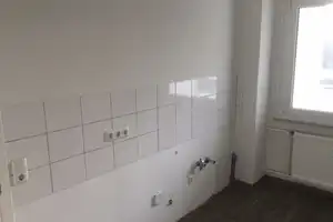 Gemütliche 2 Zimmer-Wohnung mit Balkon in Baumheide zu vermieten – Donauschwabenstr. 19, 33609 Bielefeld – Vorschaubild 3