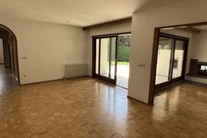 Einzigartiger Eckbungalow in Sindelfingen Hinterweil – Traumhaftes Wohnen mit Charme & Privatsphäre! – Die vollständige Adresse der Immobilie erhältst du vom Anbieter., 71067 Sindelfingen – Vorschaubild 6