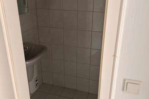 Wohnen mit Charakter: Vier-Zimmer-Wohnung in Essen-Fischlaken – Die vollständige Adresse der Immobilie erhältst du vom Anbieter., 45239 Fischlaken, Essen – Vorschaubild 3
