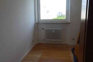 Geschmackvolle 3-Raum-Wohnung mit Balkon und EBK in München Perlach – Kar-Marx-Ring 94, 81735 Neuperlach, München – Vorschaubild 10