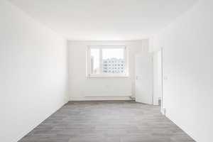 Attraktive 2-Raumwohnung sucht neuen Mieter – Hanns-Eisler-Platz 9, 39128 Magdeburg – Vorschaubild 2