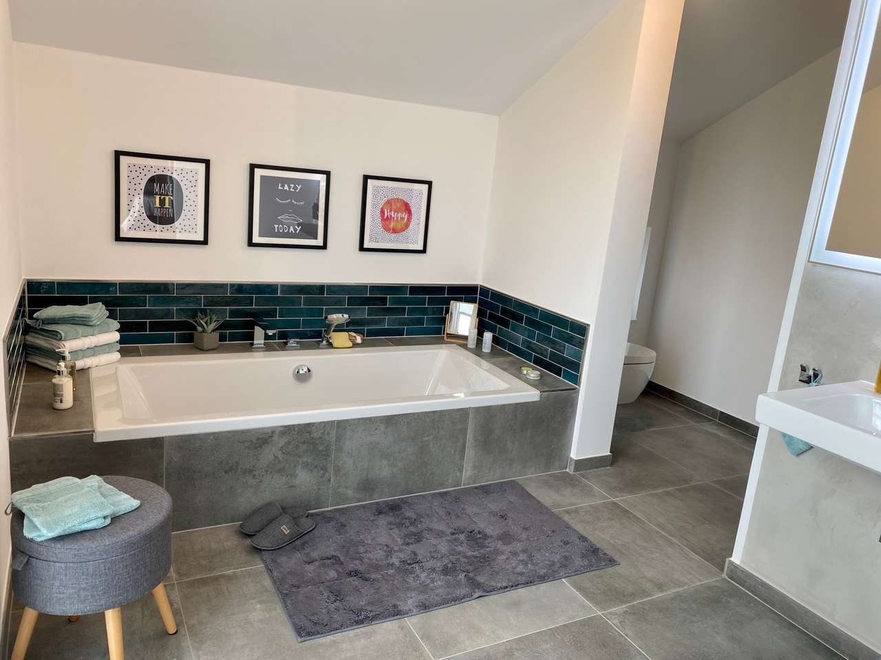 Immobilie in Striegistal - zeitlose Eleganz mit Walmdach im zuHAUSe - Bild 7