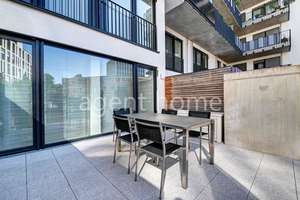 MÖBLIERT - PRAG CITY LIVING - Exklusive Maisonette mit Terrasse – Die vollständige Adresse der Immobilie erhältst du vom Anbieter., 70469 Bahnhof Feuerbach, Stuttgart – Vorschaubild 35