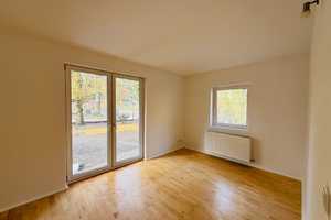 Freistehendes Einfamilienhaus mit großem Garten in ruhiger Lage – Berlin – Vorschaubild 4