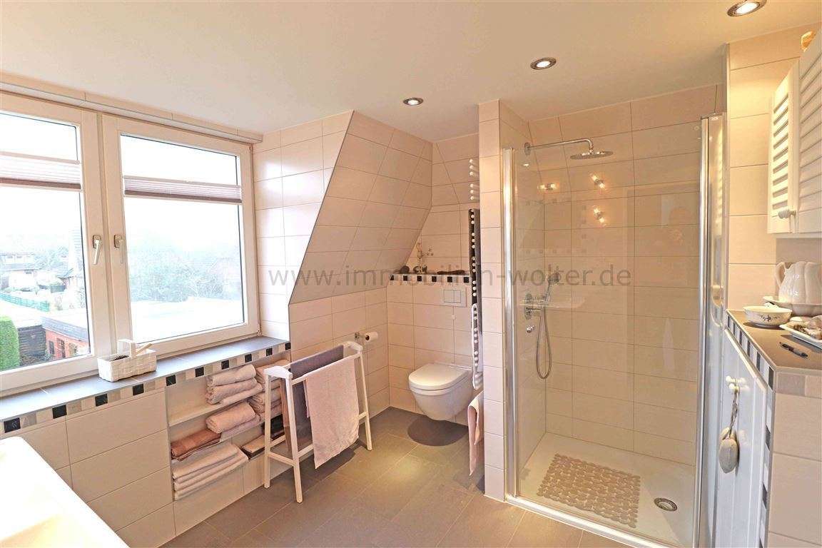 Immobilie in Wyk auf Föhr - *** Keine Käuferprovision - Großzügig & ruhig: ca. 153 m² Wohnfläche., ca. 860 m² Grundstück  –*** - Bild 4