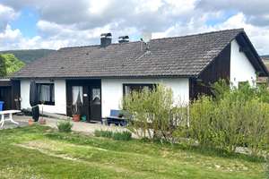 Einfamilienhaus am Ortsrand nähe Ascha – Die vollständige Adresse der Immobilie erhältst du vom Anbieter., 94347 Ascha – Vorschaubild 1