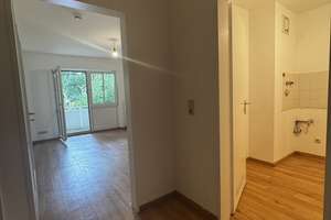 2 Zi. Whg. mit großem Balkon in Altperlach