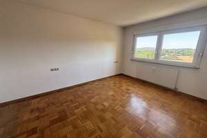Wohnkomfort mit Ausblick: Gepflegte 4-Zimmer-Wohnung mit Balkon – 70499 Giebel, Stuttgart – Vorschaubild 5