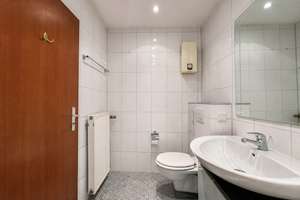 Lichtenbroich: helle 1-Zimmerwohnung mit Balkon & Tiefgaragenstellplatz in ruigher Lage – 40472 Unterrath, Düsseldorf – Vorschaubild 11