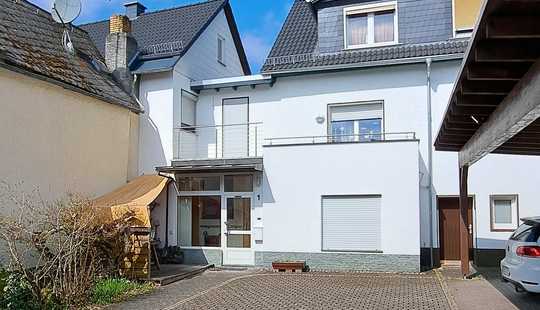 Bild von Zwei Häuser. Ein Zuhause. Vermieten & Wohlfühlen in Oberndorf
