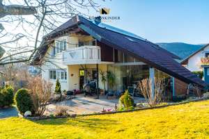 Architektenhaus mit Weitblick: Zweifamilienhaus auf großem Grundstück mit weitläufigen Garten – Die vollständige Adresse der Immobilie erhältst du vom Anbieter., 73326 Deggingen – Vorschaubild 1