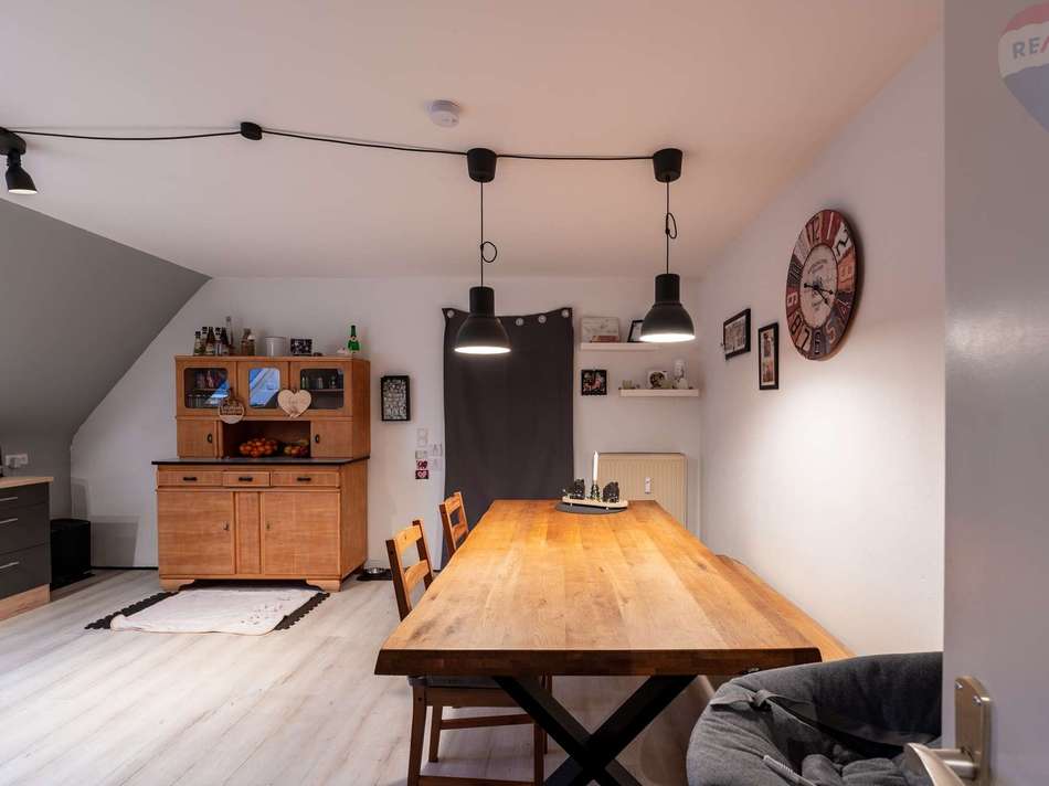 Haus vorne Essbereich OG