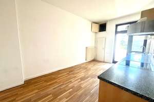 Wohnen im 💛 - Ehrenfelds– deine 2,5 Zimmer Wohnung mit EBK ✨ – Hattinger 87, 44789 Südinnenstadt, Bochum – Vorschaubild 2