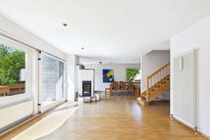 Generationen-Glück mit Gartenblick: lichtdurchflutetes Zweifamilienhaus mit Doppelgarage – Die vollständige Adresse der Immobilie erhältst du vom Anbieter., 70567 Möhringen-Süd, Stuttgart – Vorschaubild 4