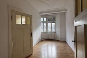 große 6 Zimmerwohnung mit Terrasse