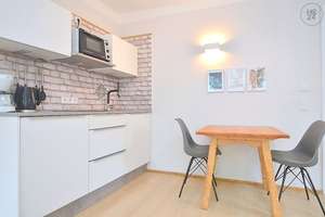 Exklusiv möbliertes 2-Zimmer-Apartment mit WLAN in Nürnberg nahe Innenstadt – Die vollständige Adresse der Immobilie erhältst du vom Anbieter., 90429 Gostenhof, Nürnberg – Vorschaubild 2