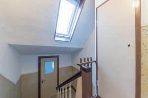 Ein kleines Reich unterm Dach – Charmante Wohnung in Essen-Überruhr – Die vollständige Adresse der Immobilie erhältst du vom Anbieter., 45277 Überruhr-Holthausen, Essen – Vorschaubild 2