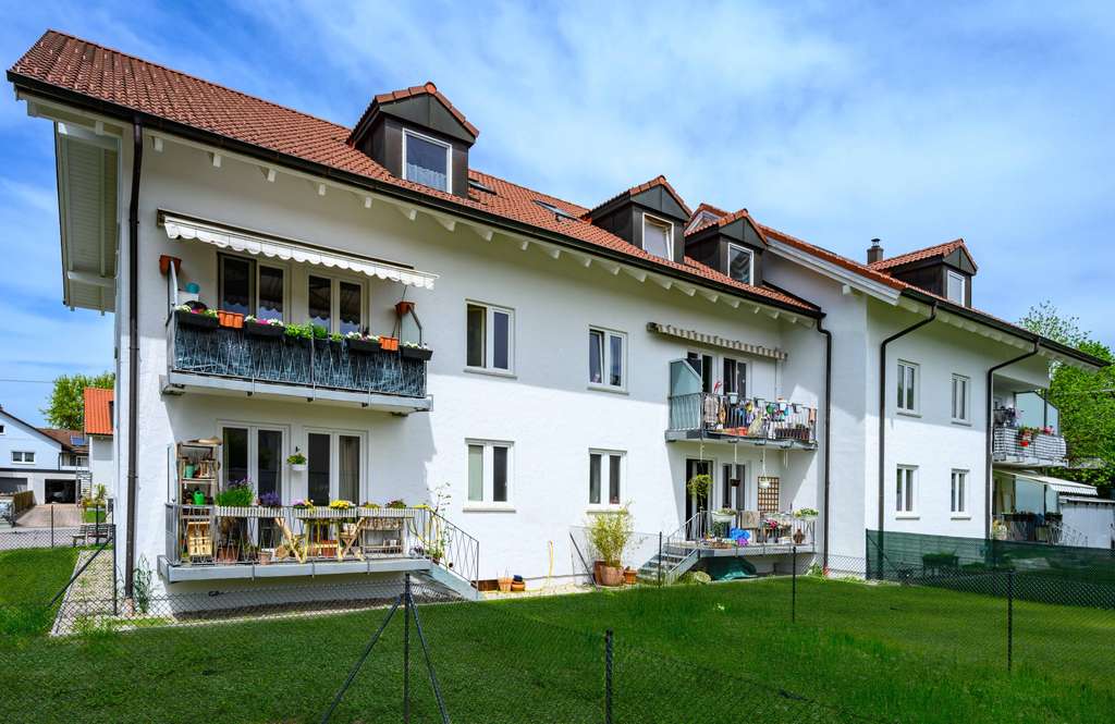Immobilie in Höhenkirchen-Siegertsbrunn - provisionsfreies Investment: vermietete 4-Zimmerwohnung mit Balkon in Höhenkirchen-Siegertsbrunn - Bild 3