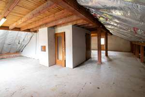 Wohnen, Arbeiten, Sammeln - Haus mit Einliegerwohnung, Scheune u. Doppelgarage auf großem Grundstück – Die vollständige Adresse der Immobilie erhältst du vom Anbieter., 74379 Ingersheim – Vorschaubild 13
