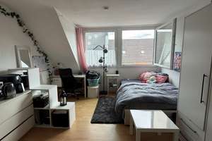 Voll möblierte Dachgeschosswohnung mit Charme in guter Lage