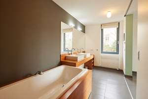 Property thumbnail 6