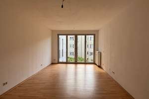 Helle Wohnung mit französischem Balkon im schönen Karow! – Pfannschmidtstraße 35, 13125 Karow, Berlin – Vorschaubild 1