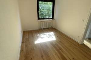 Modernisierte 3 Zimmer Wohnung mit Bakon