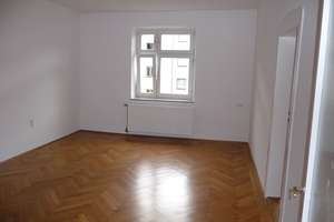 Ruhige 3-Zimmer  Altbauwohnung mit Wohnküche und Balkon in Neuhausen  – Arilleriestraße 25a, 80636 Dom Pedro, München – Vorschaubild 13