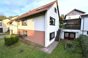 Familienfreundlich großzügig wohnen in begehrter Ortsrandlage mit viel Potential und Charme – Die vollständige Adresse der Immobilie erhältst du vom Anbieter., 71032 Böblingen – Vorschaubild 3