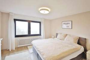 Großzügiges 3-Familienhaus mit Wintergarten, Balkon, Solaranlage & großem Grundstück – Die vollständige Adresse der Immobilie erhältst du vom Anbieter., 75365 Calw – Vorschaubild 17