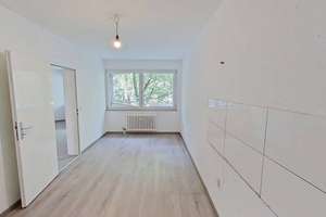 Geräumige 4-Zimmer-Wohnung mit BALKON und modernem Wannenbad – Brüningheide 71, 48159 Kinderhaus-West, Münster – Vorschaubild 9