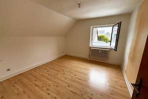 Außergewöhnlich großes Grundstück (Bauland) mit Bestandsimmobilie in guter Lage von Düsseldorf! – Lüneburger Weg 17, 40468 Unterrath, Düsseldorf – Vorschaubild 19
