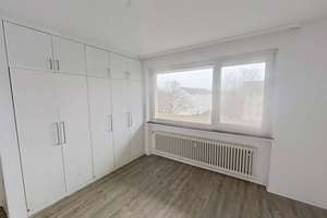**Große 4-Zimmer-Wohnung mit BALKON und viel Platz für jedes Familienmitglied** – Am Heilandsfrieden 9, 33104 Schloß Neuhaus, Paderborn – Vorschaubild 4